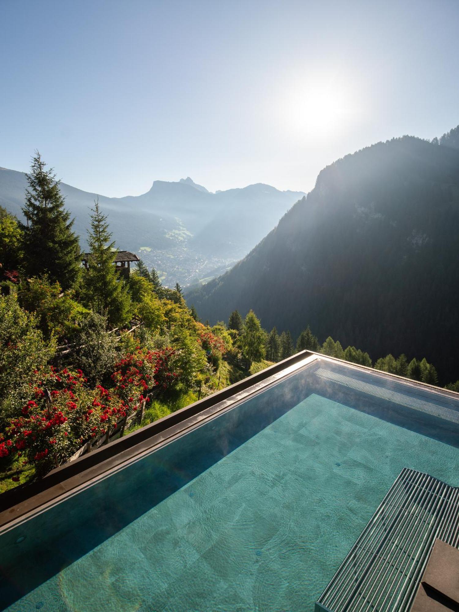 Charmehotel Uhrerhof - Deur Ortisei Exterior photo