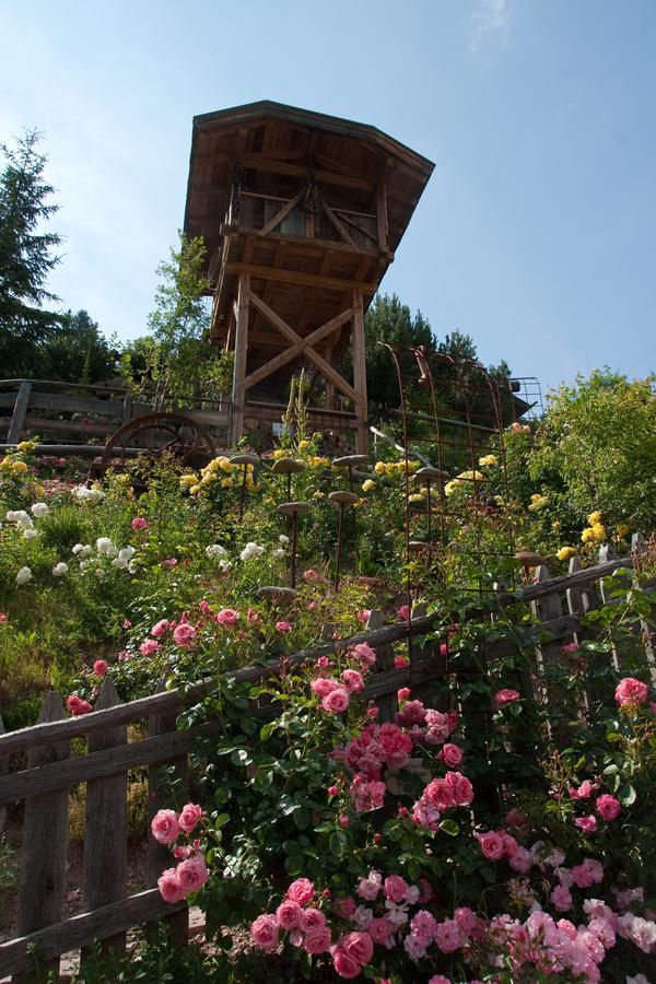 Charmehotel Uhrerhof - Deur Ortisei Exterior photo