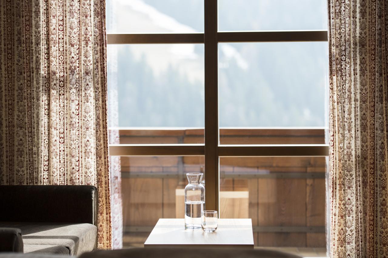 Charmehotel Uhrerhof - Deur Ortisei Exterior photo